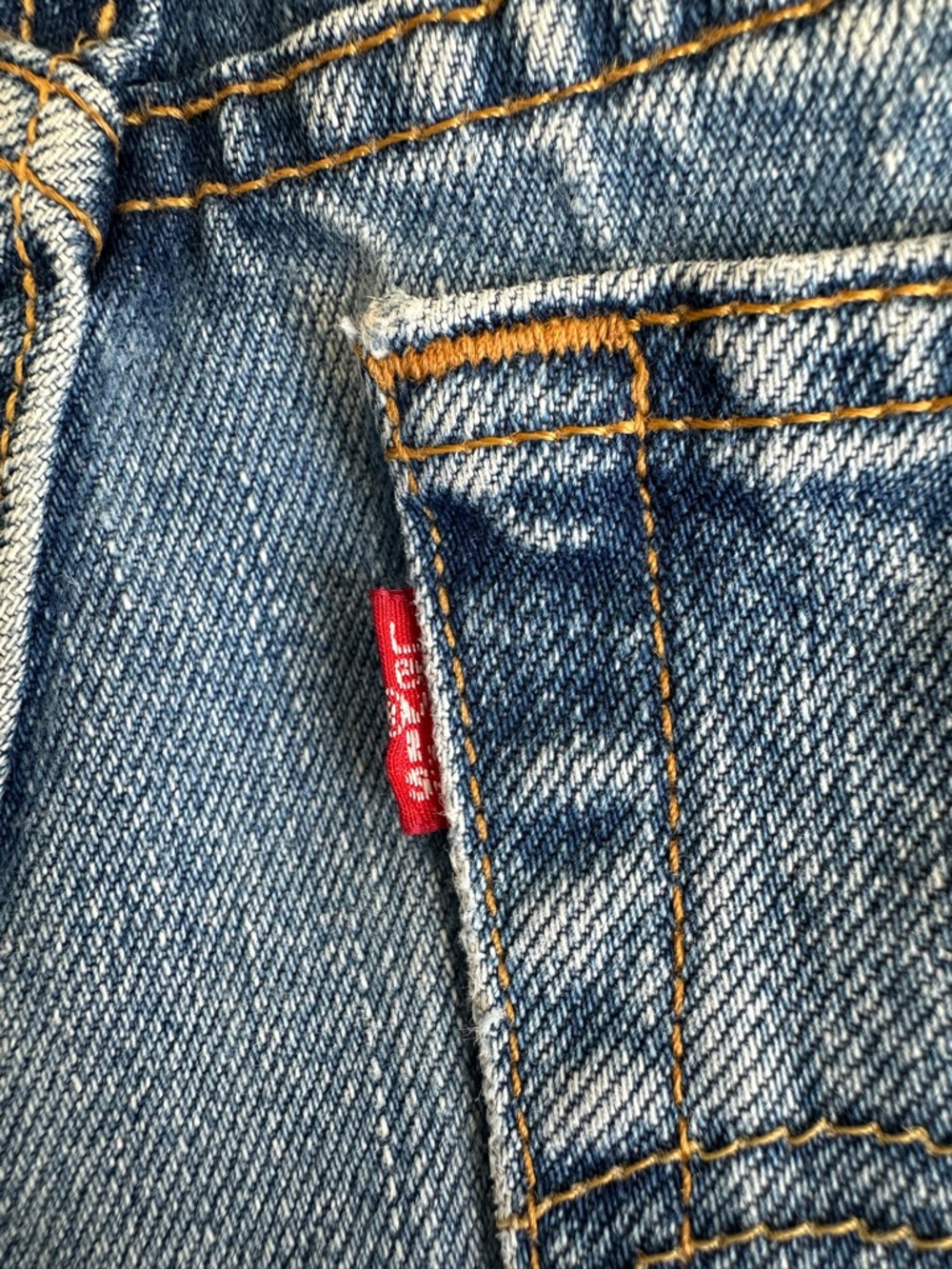 Levi’s 550 Relaxed Fit Tapered Leg Jeans Vintage Y2K Light Wash - Picture 6 of 12